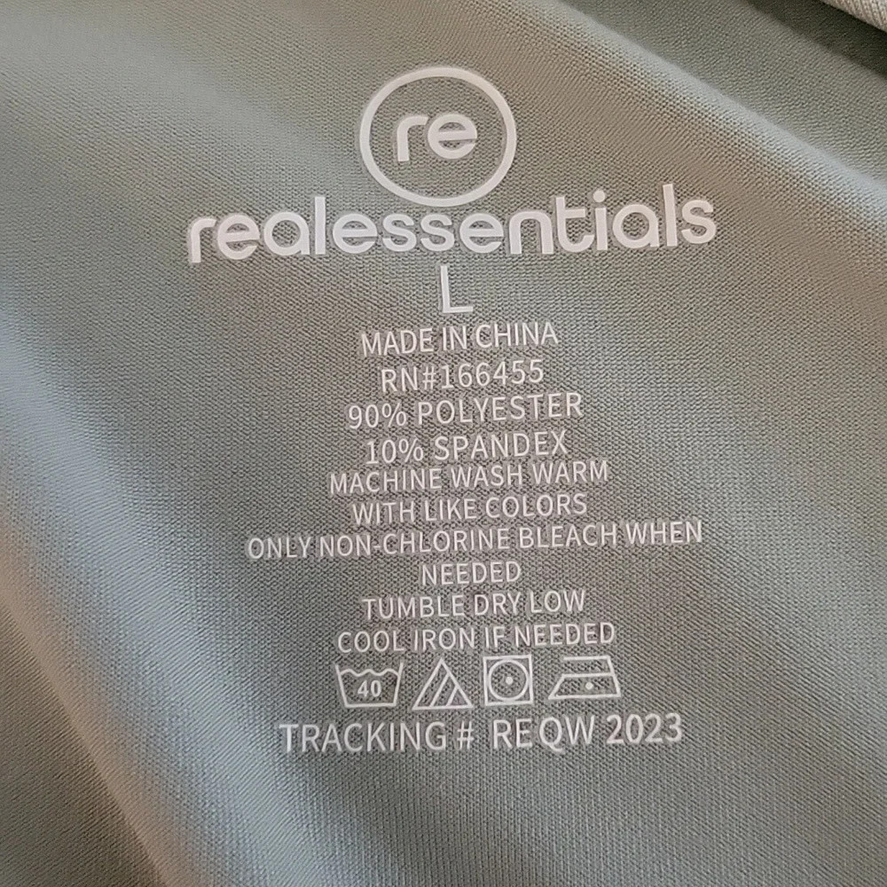 NWOT Real Essentials Workout Top - Picture 3 of 3